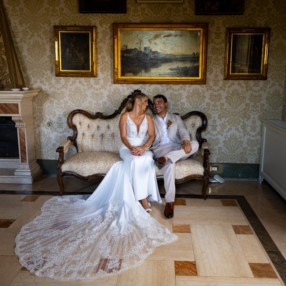 Brand new Maggie Sattero wedding dress